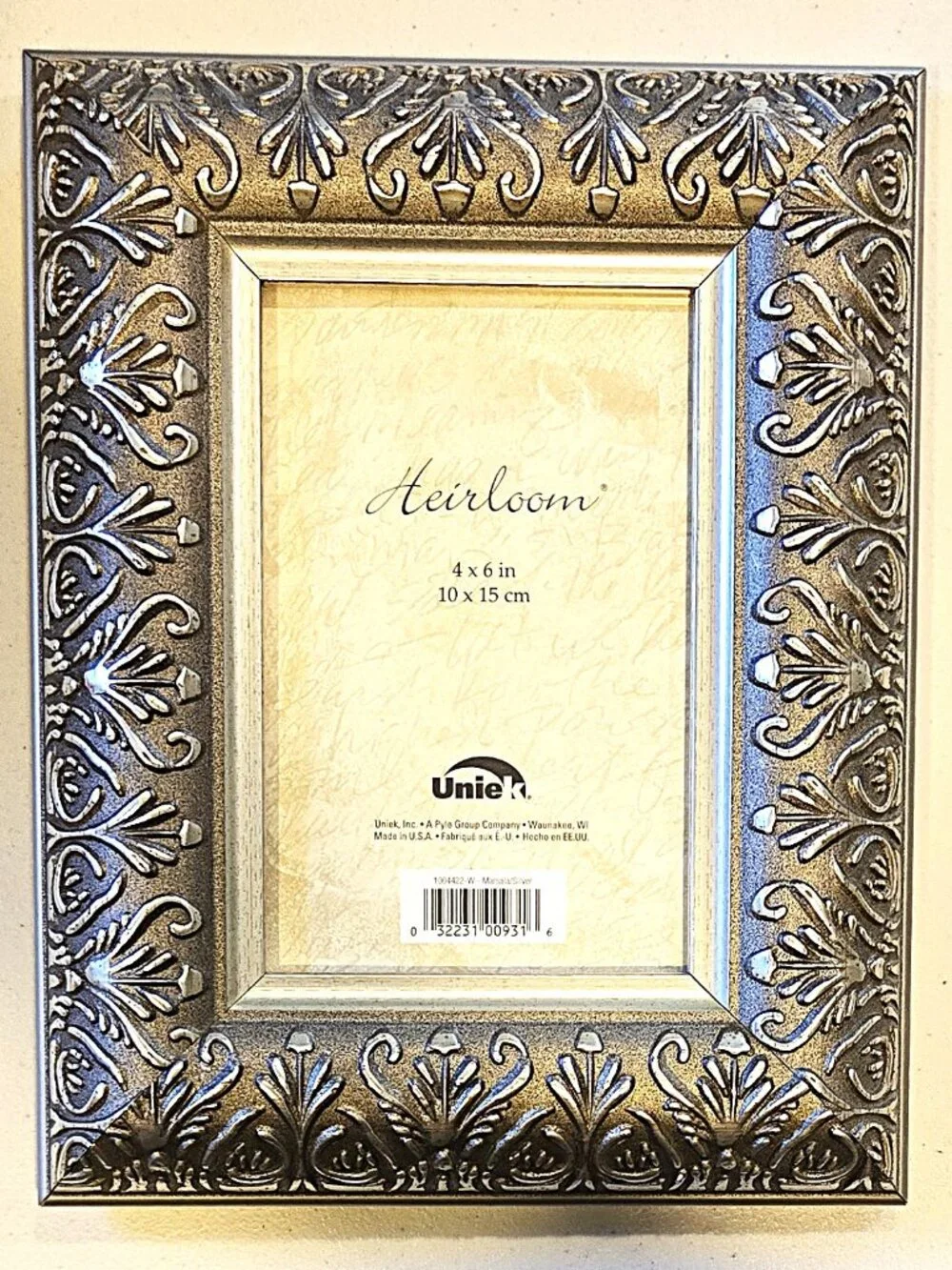Uniek Heirloom 4x6 Ornate Silver Picture Frame – New – Decorative Floral Design